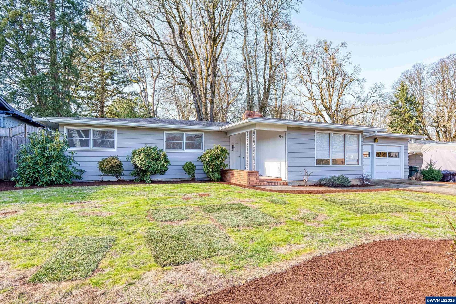 Property Photo:  1229 14th Av NW  OR 97304 