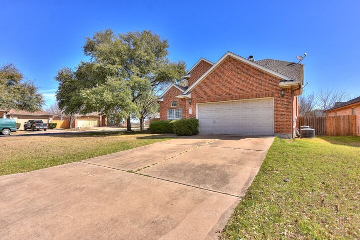 Property Photo:  103 Highalea Court  TX 78626 