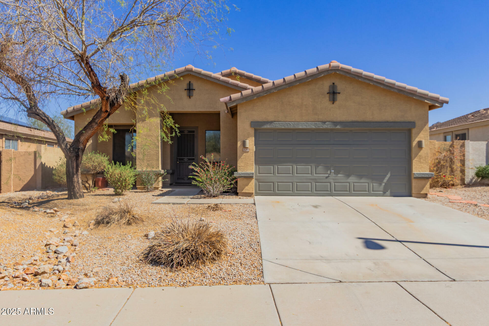 Property Photo: 10287 S 175th Avenue AZ 85338