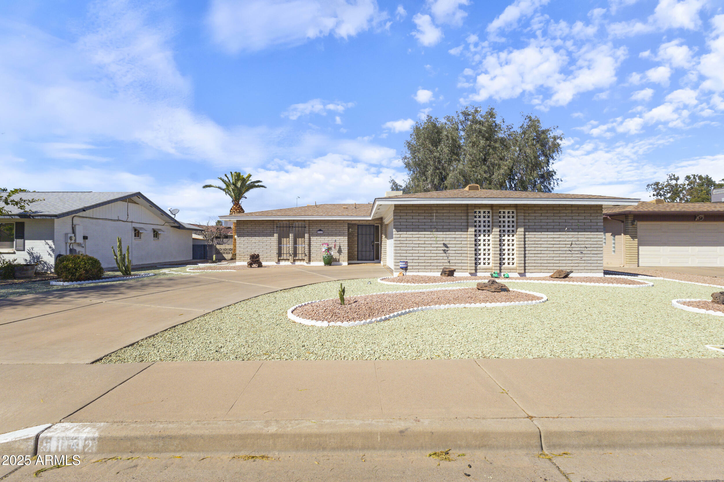 Property Photo: 5142 E Edgewood Circle AZ 85206