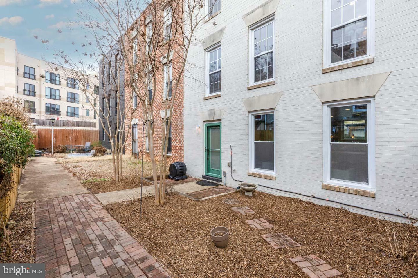 Property Photo: 1511 Freedom Way SE DC 20003