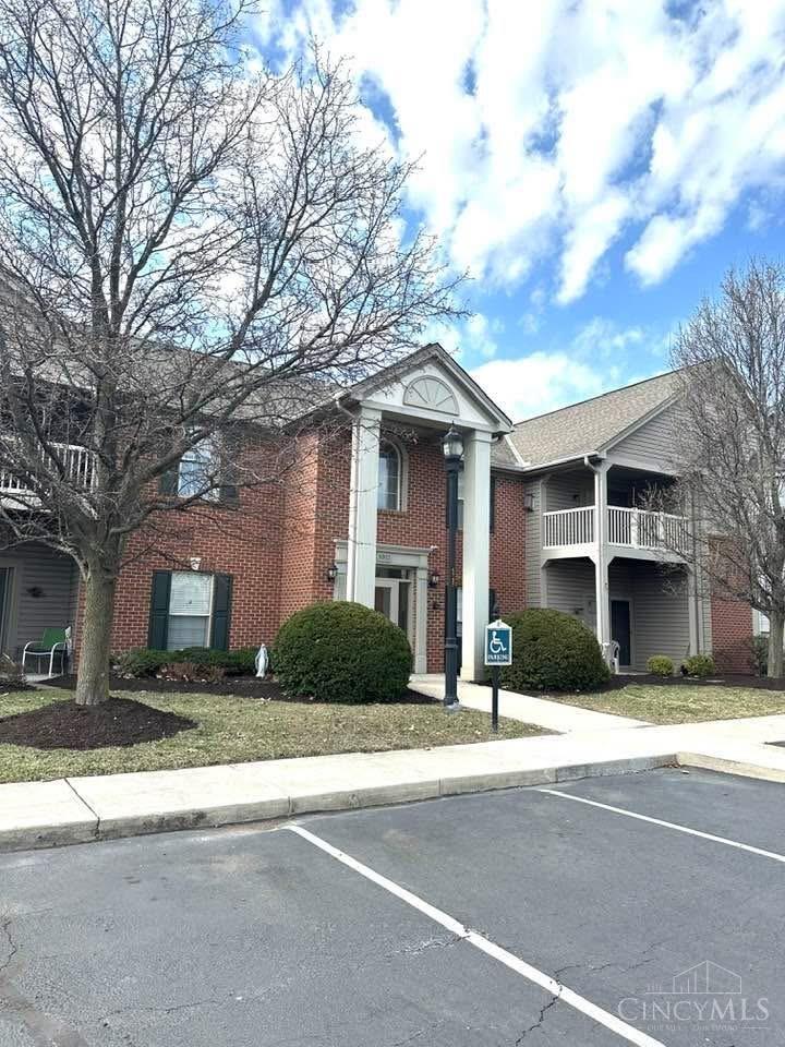 Property Photo: 8003 Pinnacle Point Drive OH 45069