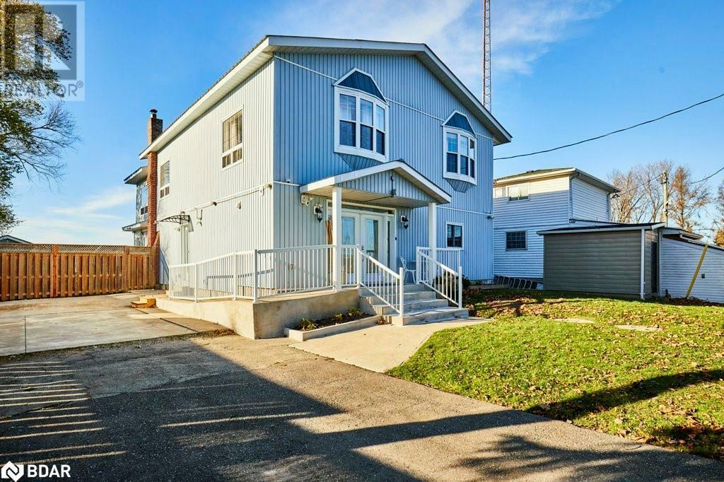 Photo de la propriété:  81 Laird Drive  ON K9V 4R6 