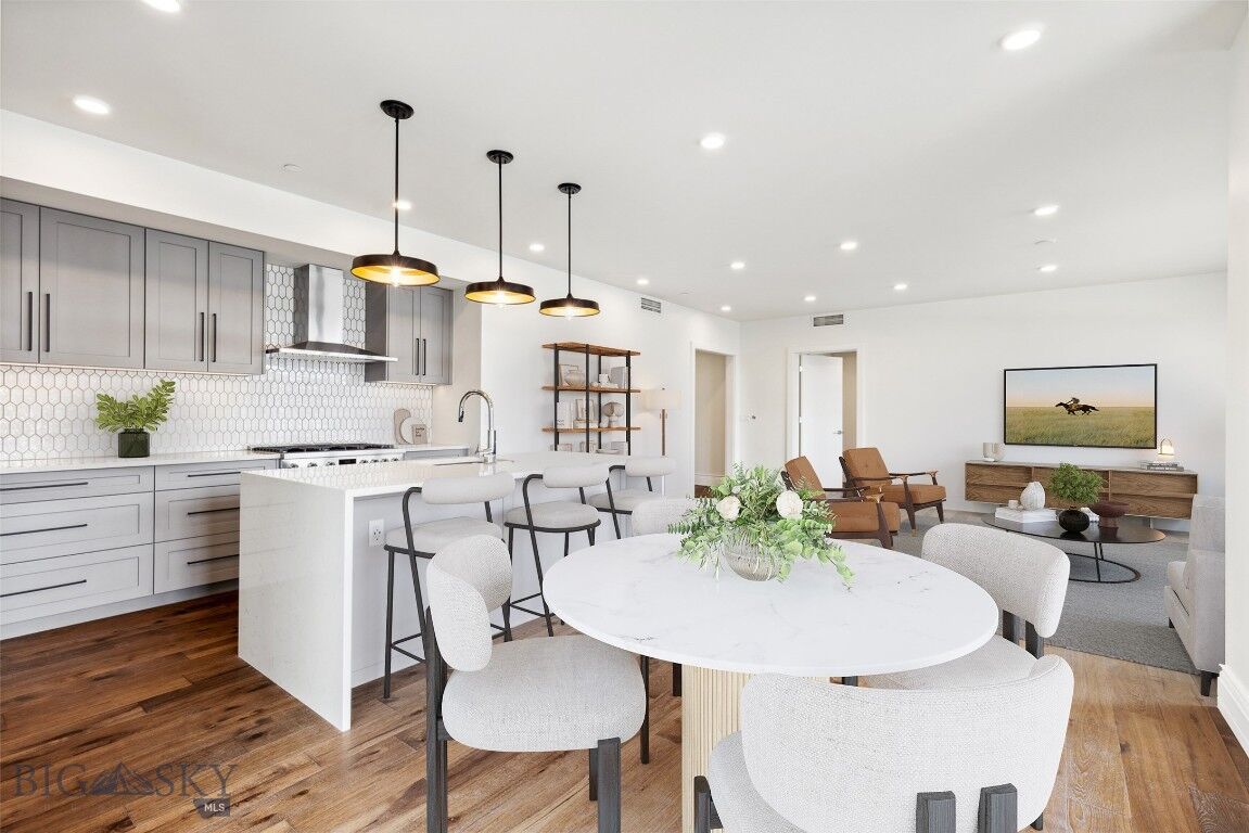 Property Photo:  315 N Tracy Avenue 301  MT 59715 