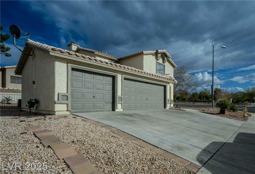Property Photo: 172 Cloudcrest Drive NV 89015