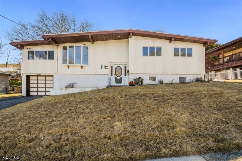 Property Photo: 33 Hemlock Rd NJ 07866