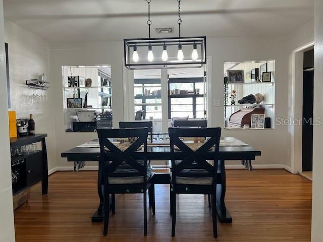 Property Photo: 700 N Carpenter Avenue FL 32763