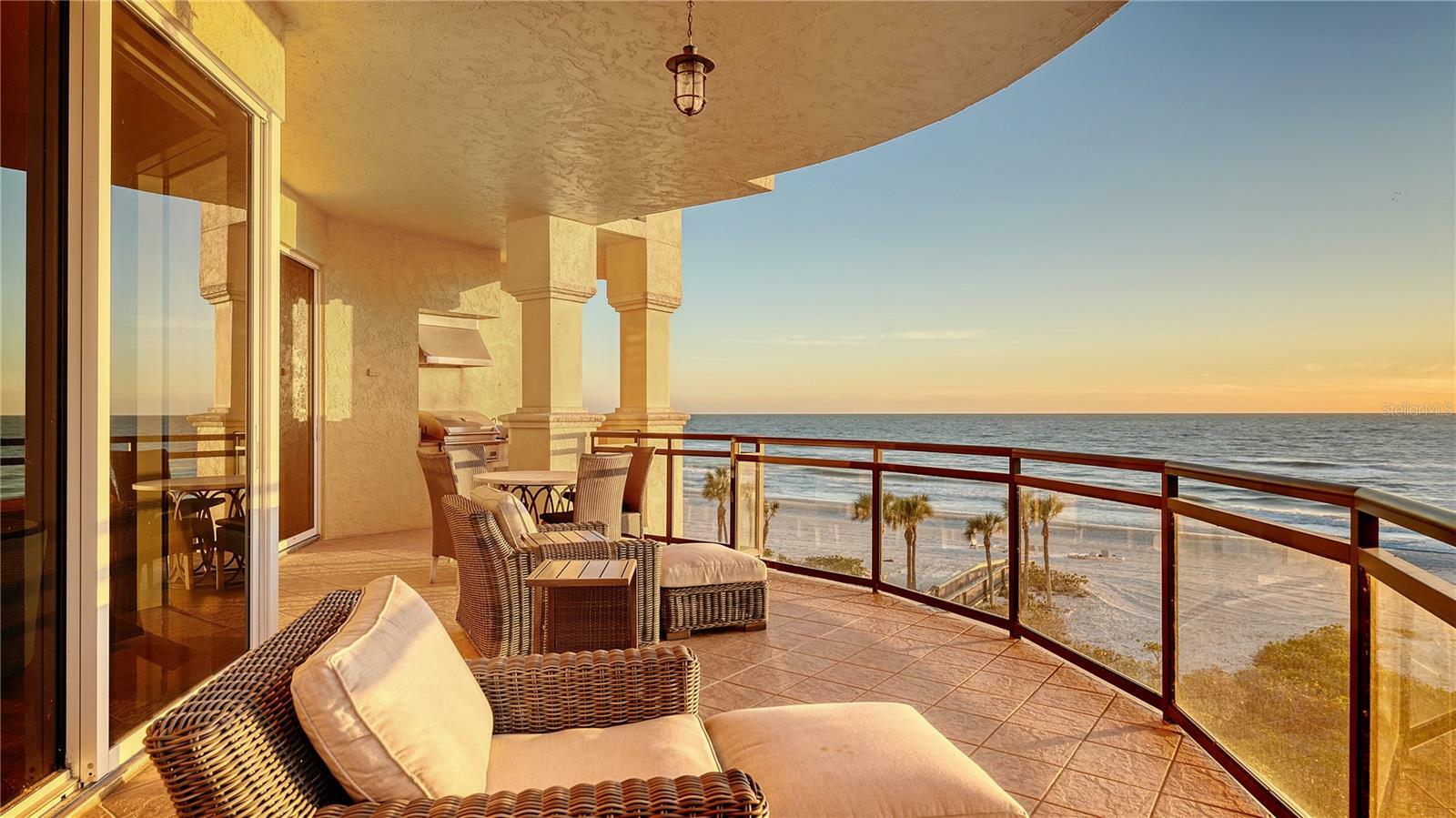 Property Photo: 2161 Gulf Of Mexico Drive 6 FL 34228