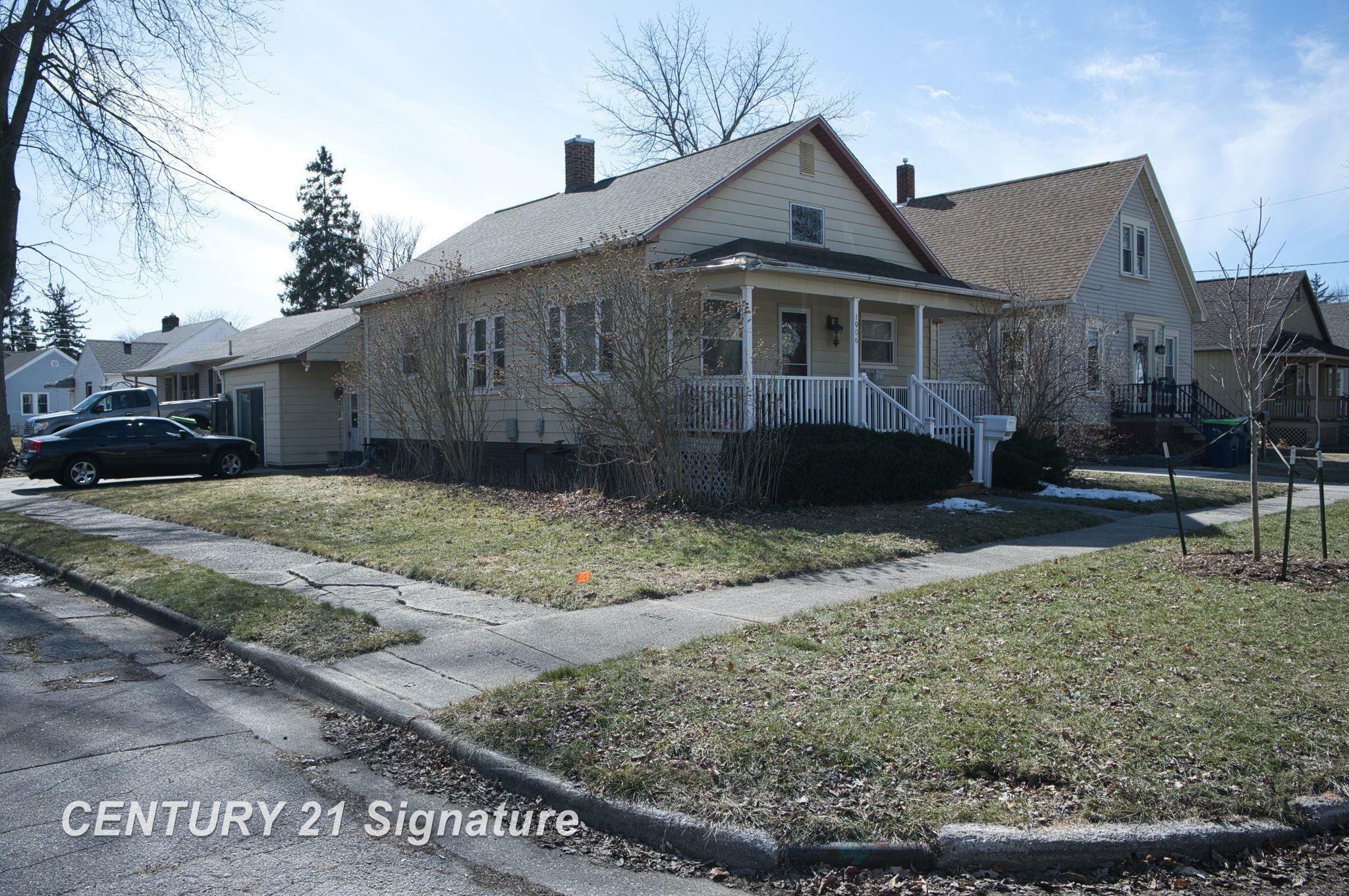 Property Photo: 1906 10th Street MI 48708