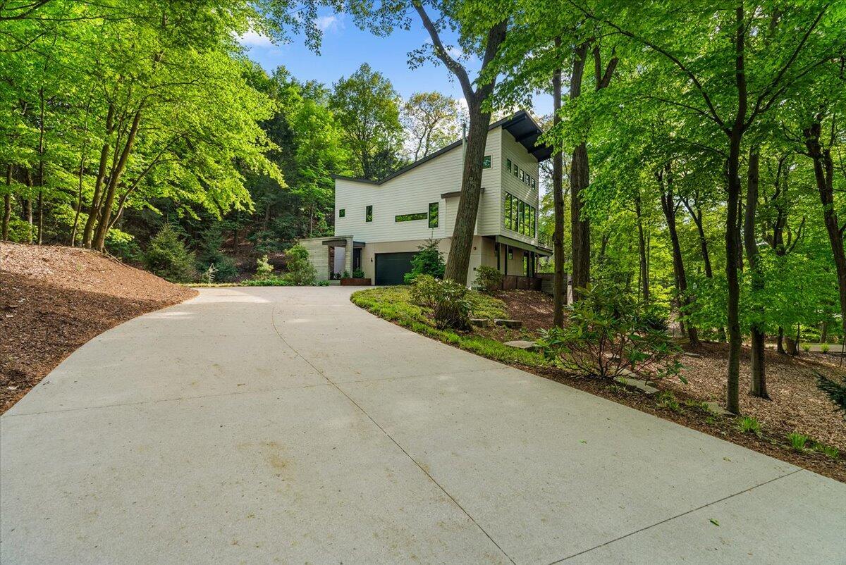 Property Photo: 371 Dunegrass Circle Drive MI 49453