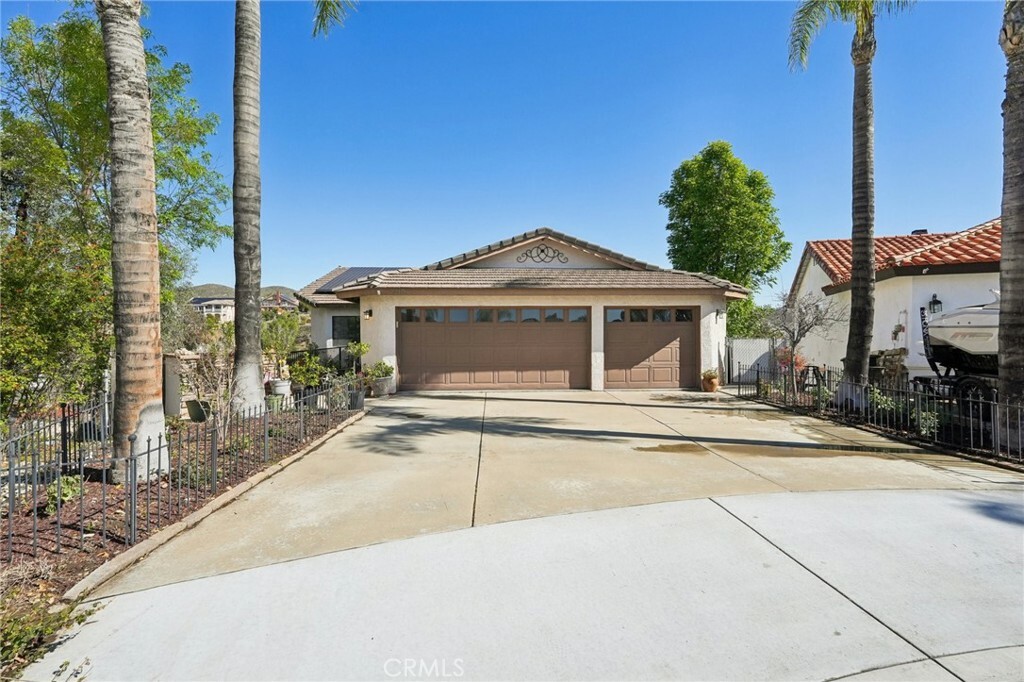 Property Photo:  22176 Dogie Place  CA 92587 