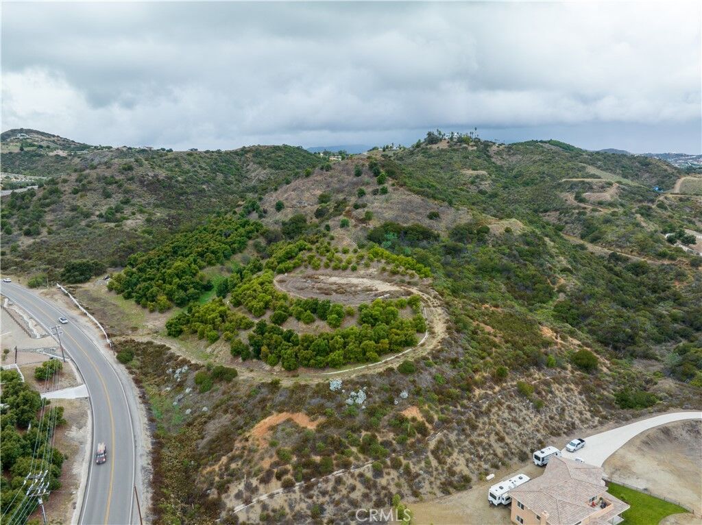 Property Photo: 35380 Avenida La Cresta CA 92562