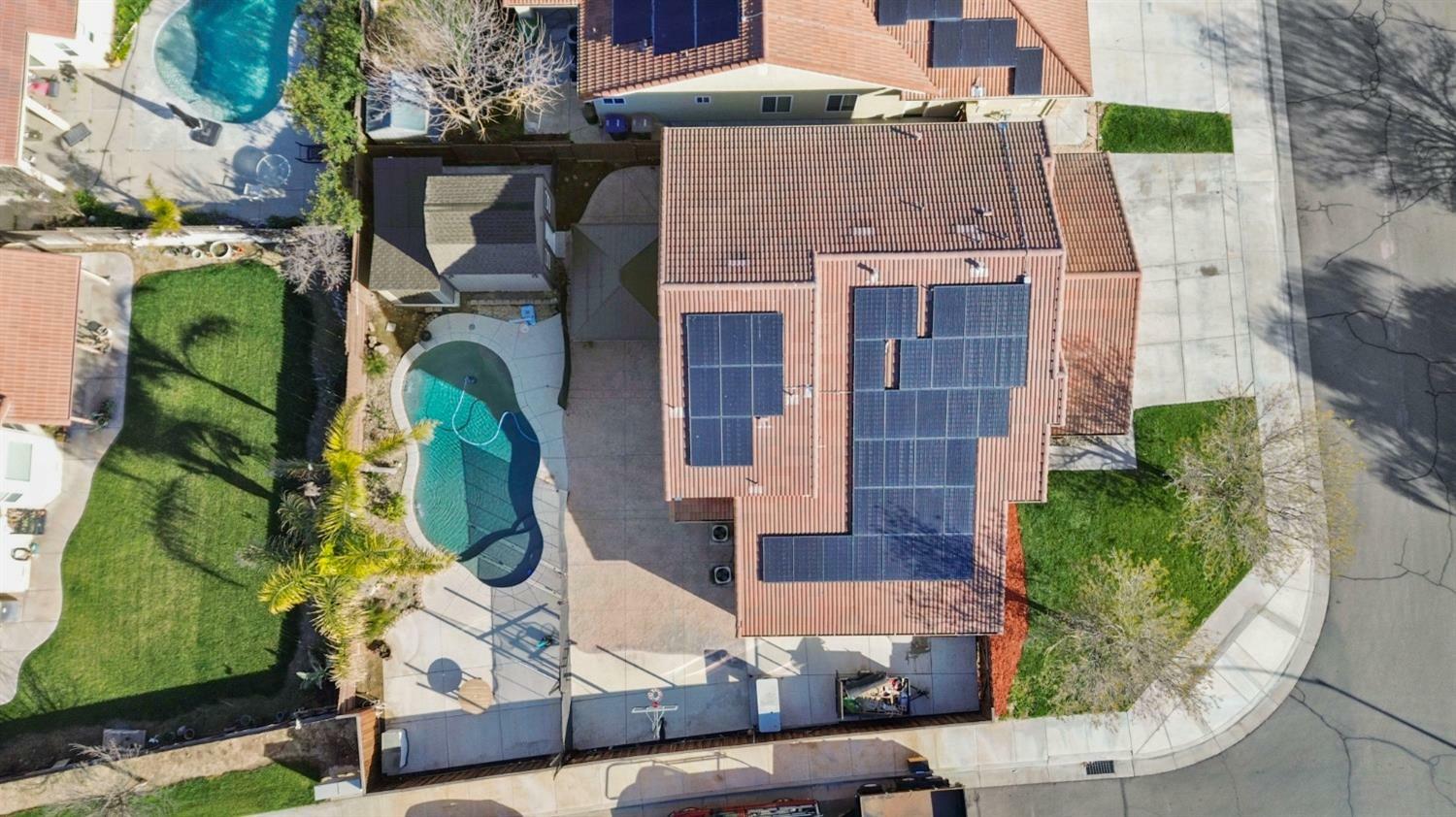 Property Photo:  751 Santa Ana Court  CA 93635 