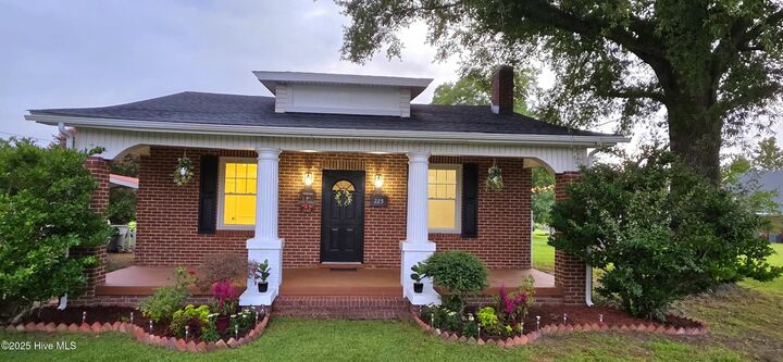 Property Photo: 225 N Church Street NC 27820
