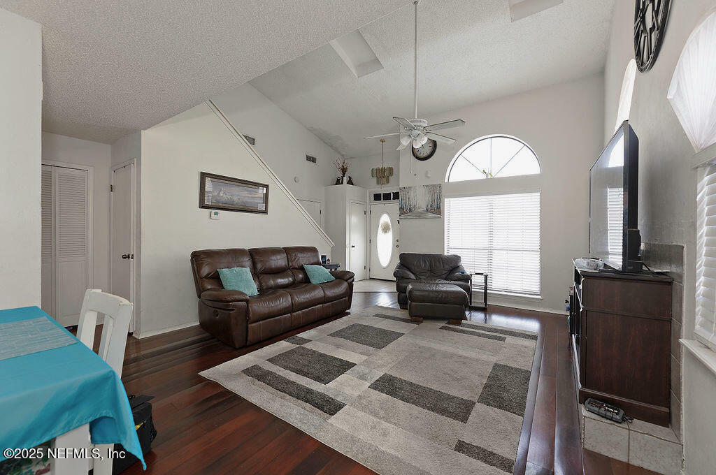 Property Photo:  7364 Pepper Circle S  FL 32244 