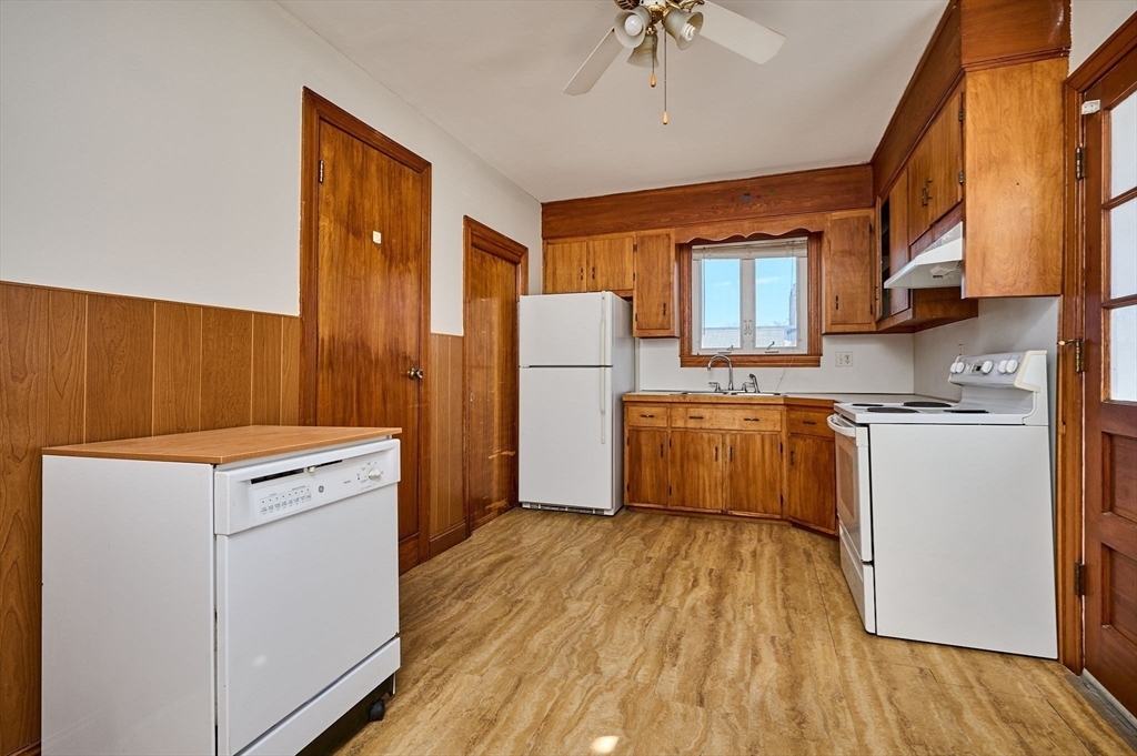 Property Photo: 5 Ruggles St MA 01080