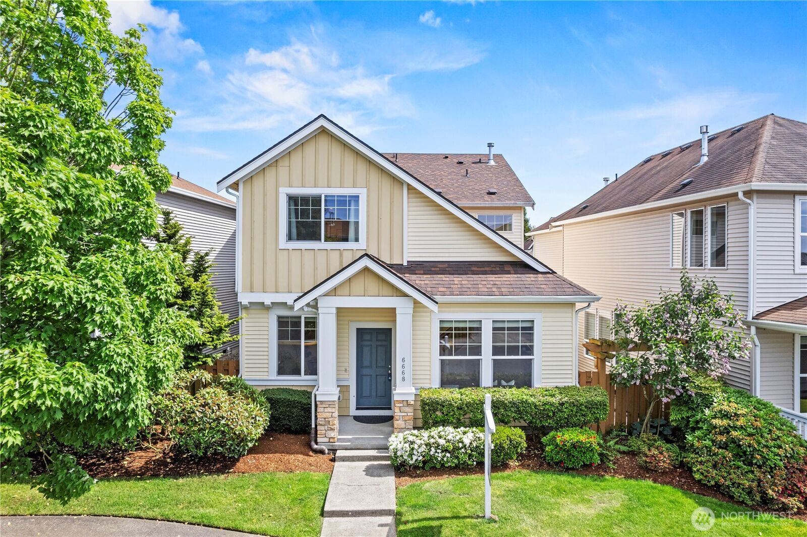 Property Photo: 6668 Francis Loop SE WA 98092
