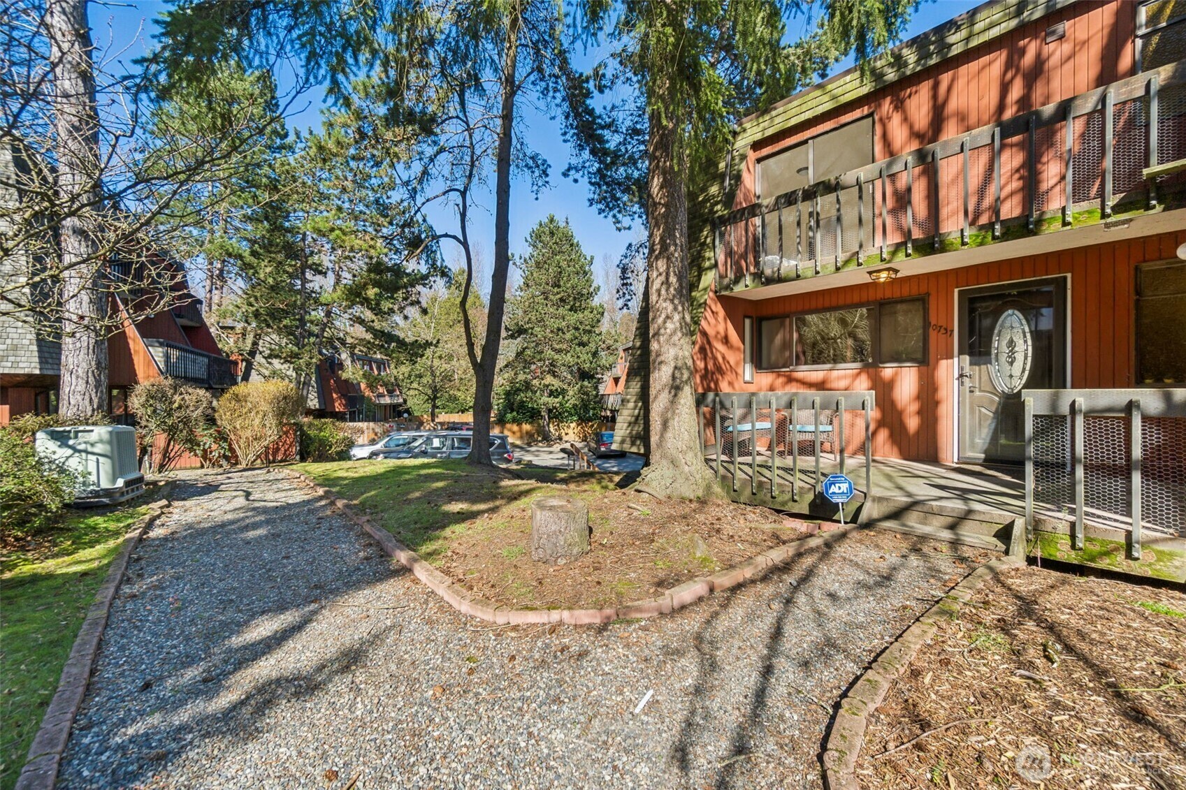 10737  Burke Avenue N 9  Seattle WA 98133 photo