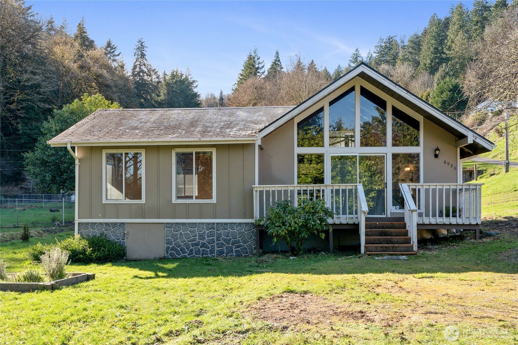Property Photo: 8990 SE Colvos Drive WA 98359