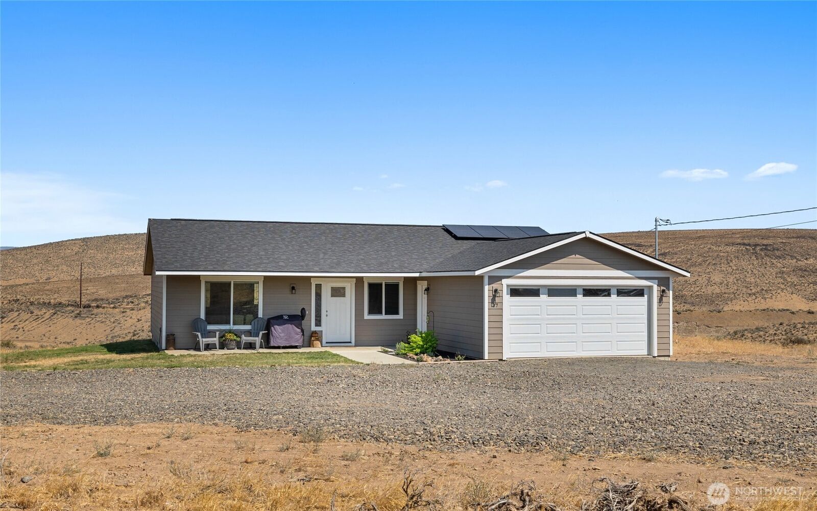 Property Photo:  37  Hidden Acres Drive  WA 98926 