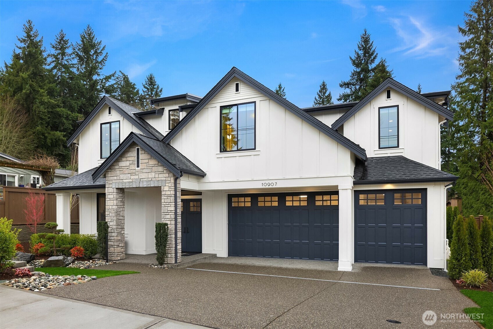 12834 NE 102nd Place  Kirkland WA 98033 photo