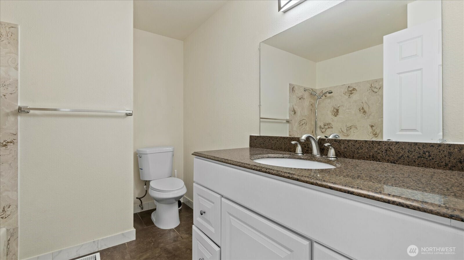 Property Photo: 5330 144th Place SW WA 98026