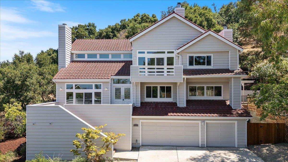 Property Photo: 10387 Avenida Lane CA 95014