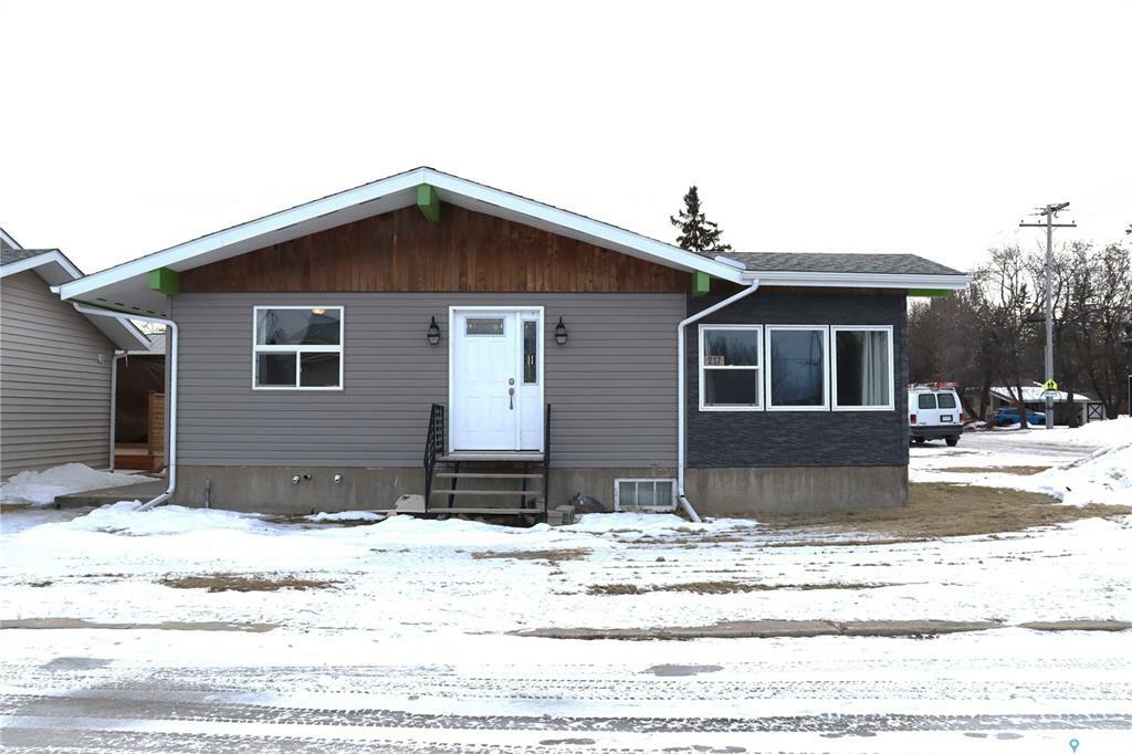 Property Photo:  217 Second Avenue E  SK S0J 0S0 