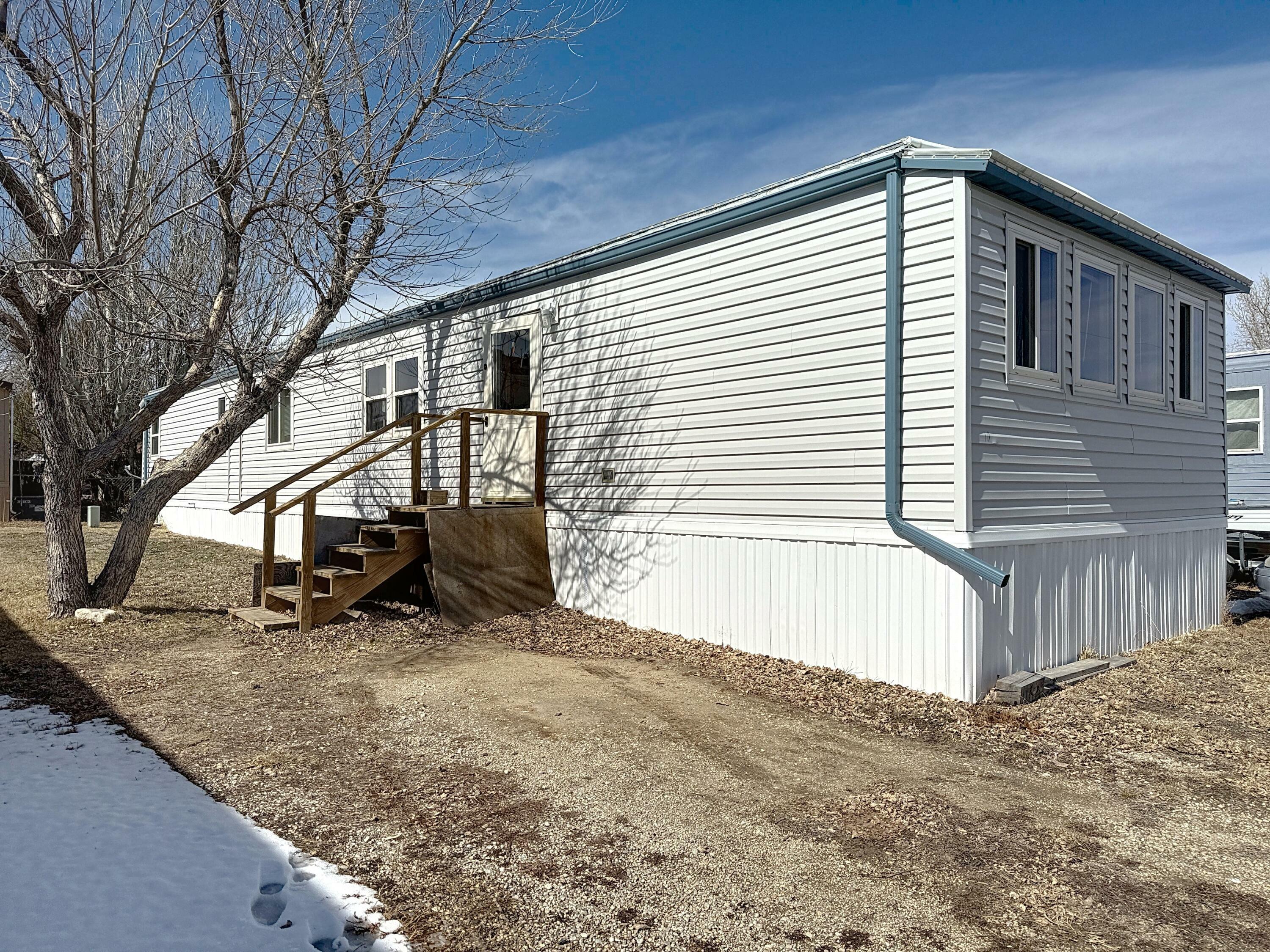 Property Photo: 965 W Fetterman Avenue 10 WY 82834