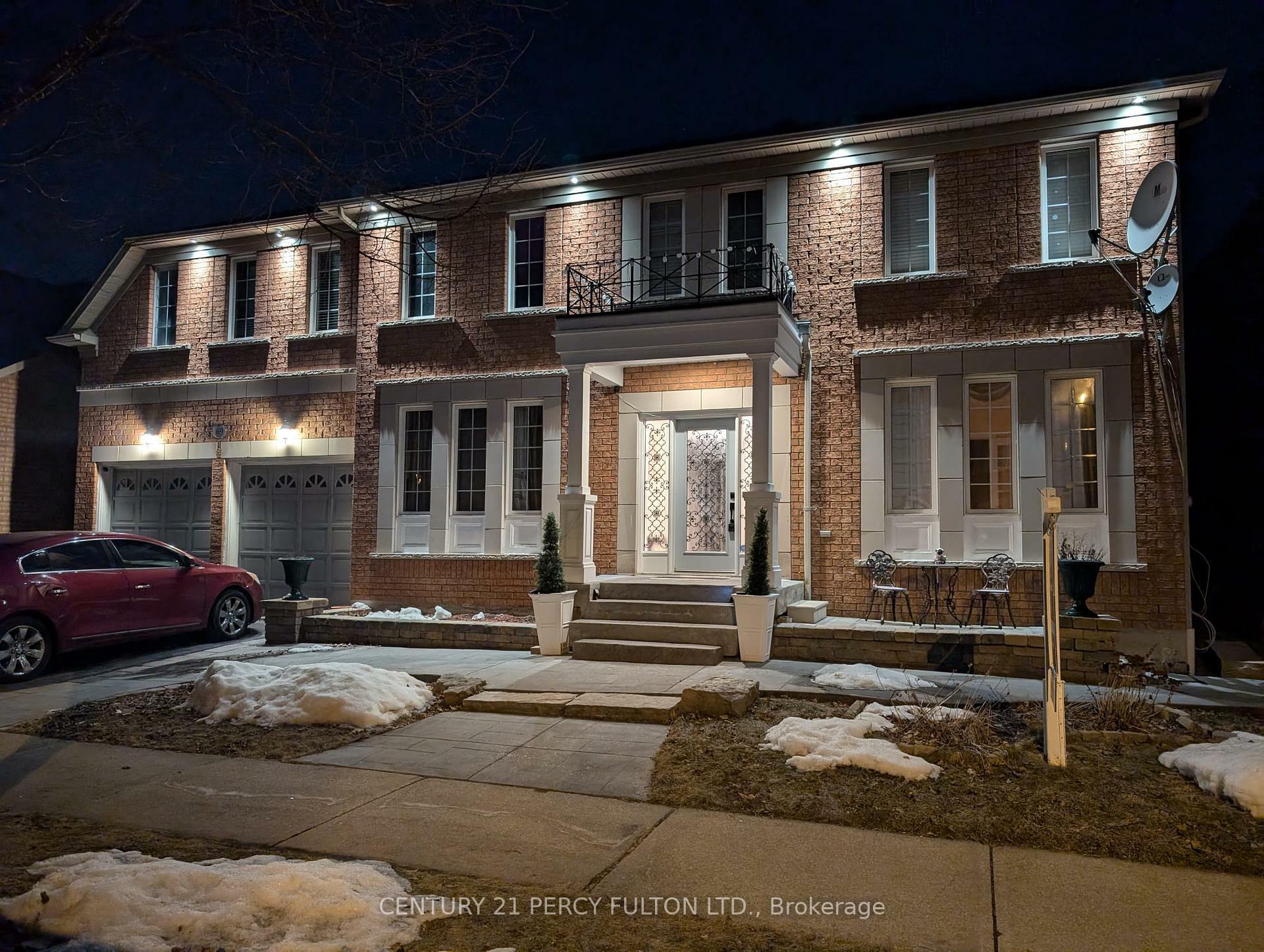 Property Photo: 69 Westacott Crescent ON L1T 4H8