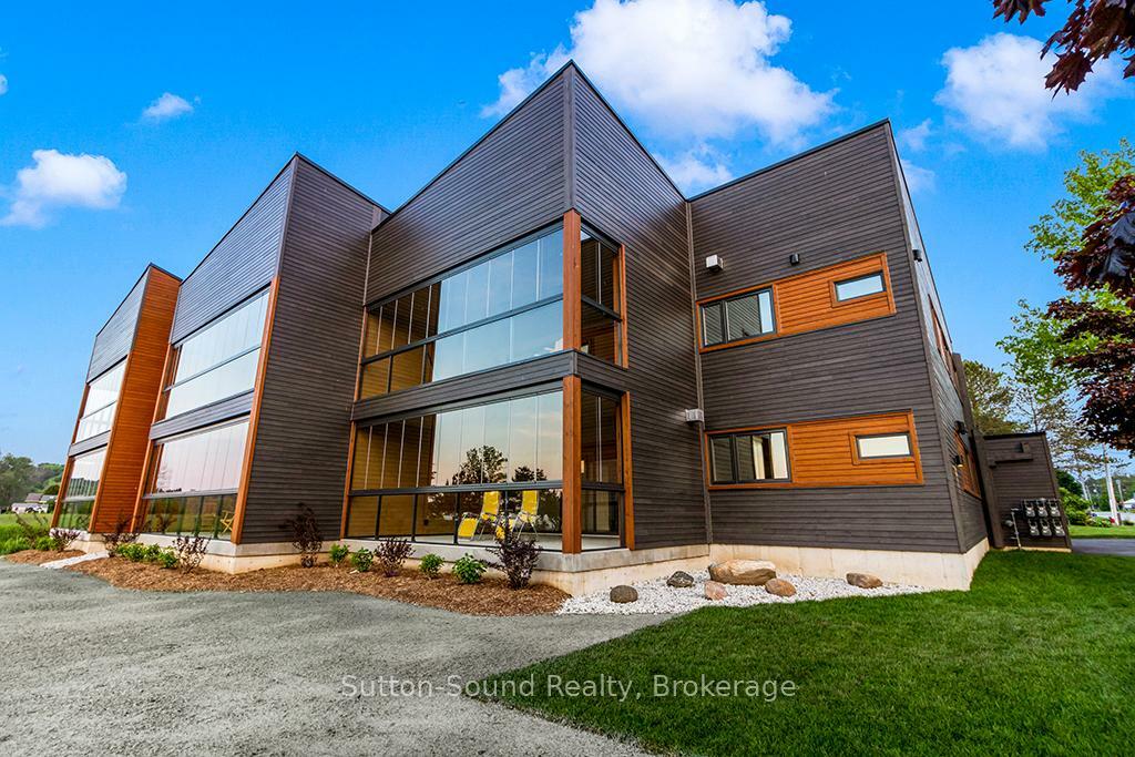 Property Photo: 535 Isaac Street 101 ON N0H 2T0