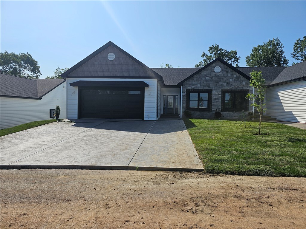 Property Photo: 812 10th St PA 15697