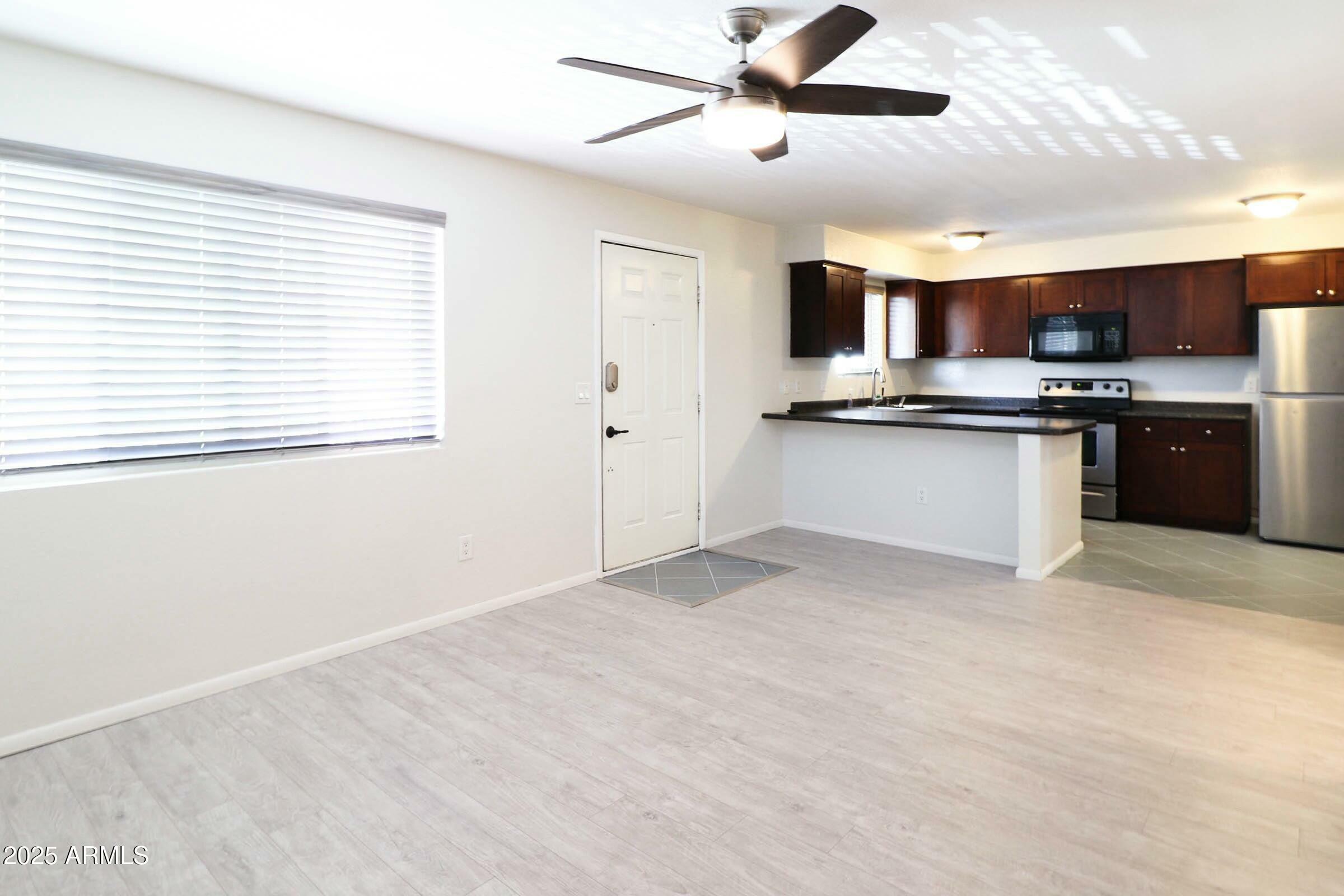 Property Photo:  1014 E Spence Avenue 207  AZ 85281 