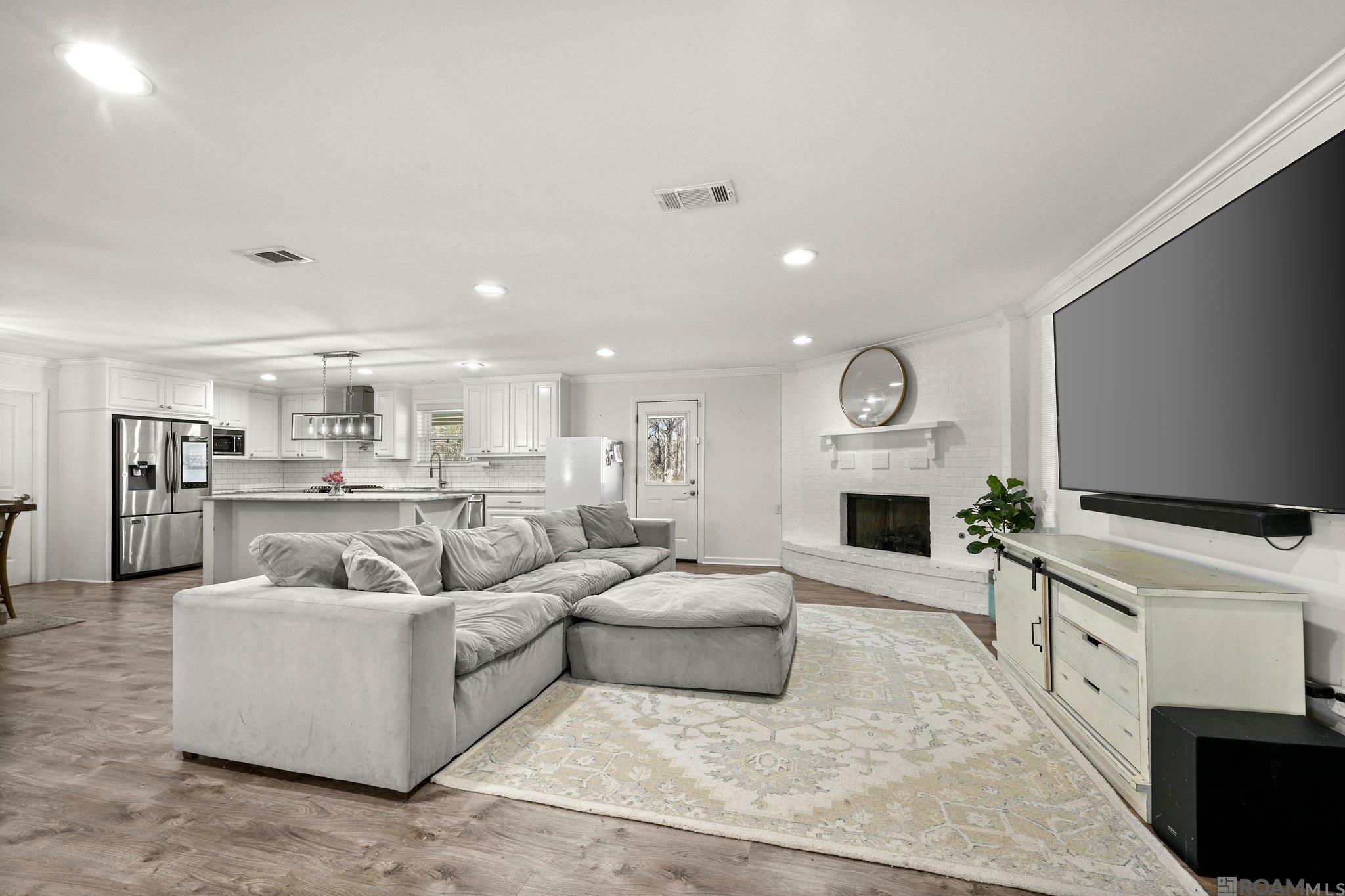 Property Photo: 17168 La Hwy 44 LA 70769