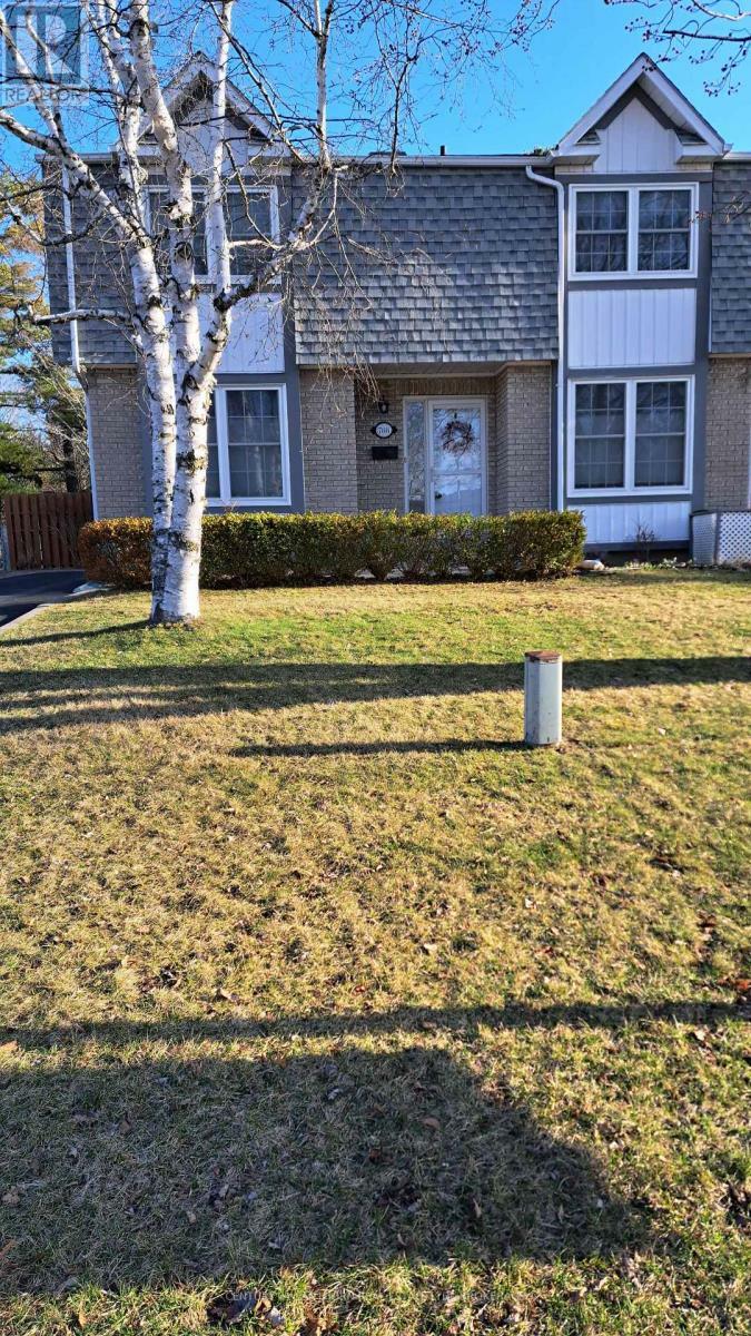 Property Photo:  788 Whiteoak Crescent  ON K7P 1L6 