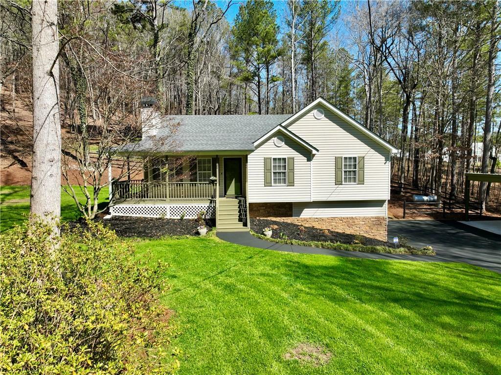 Property Photo: 350 Debord Drive GA 30183