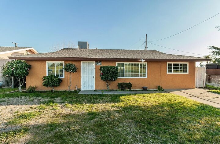 1187 Geary Avenue  Sanger CA 93657 photo