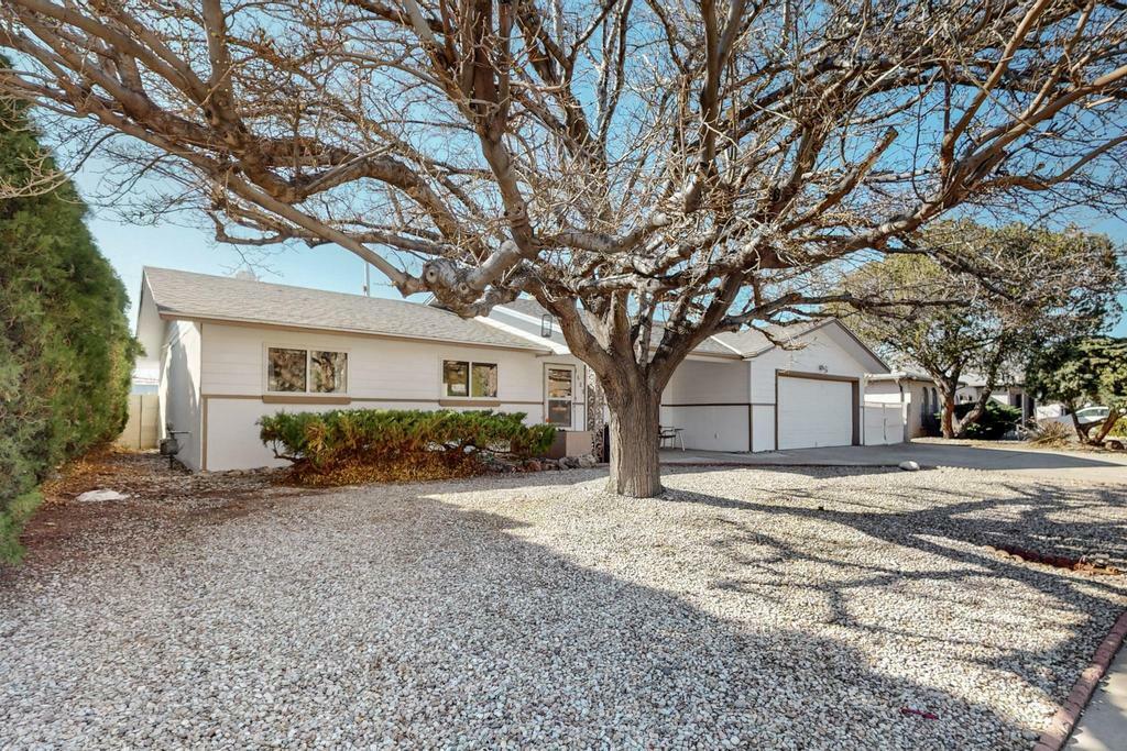 Property Photo: 1625 Chelwood Park Boulevard NE NM 87112