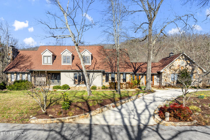 111 Deer Haven Court  Harriman TN 37748 photo