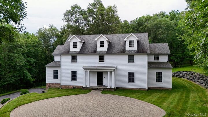 Property Photo:  7 Masters Court  NY 10990 