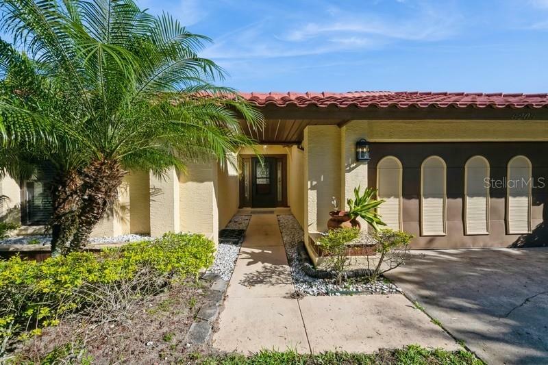 Property Photo:  8208 Saragoza Court  FL 32836 