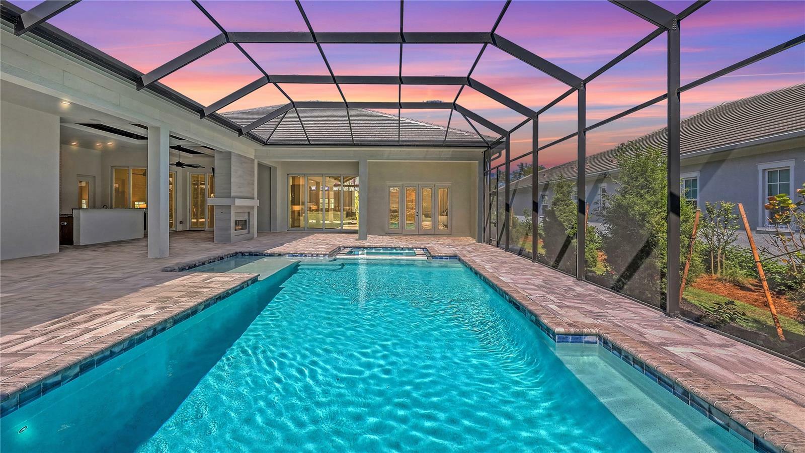 Property Photo: 8348 Catamaran Circle FL 34202