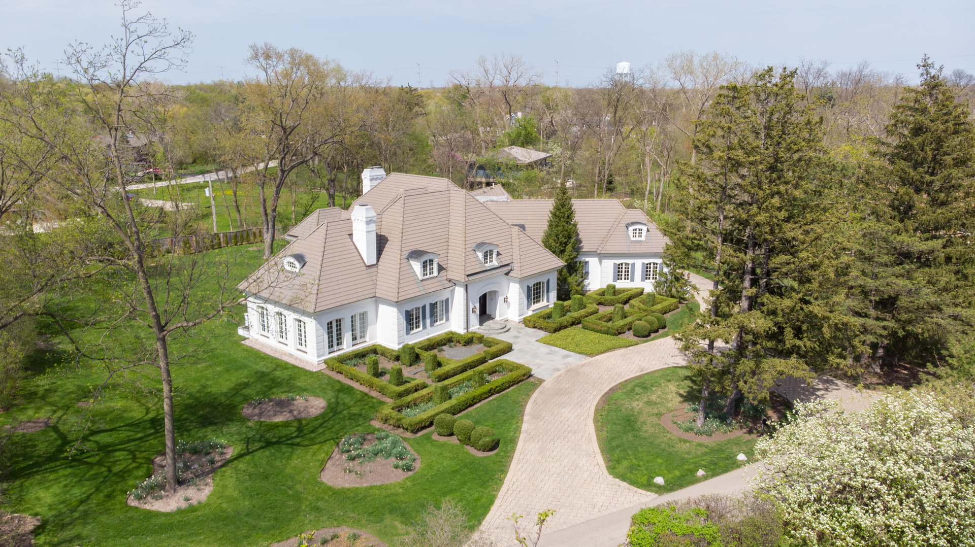 Property Photo:  245 Maple Row  IL 60093 
