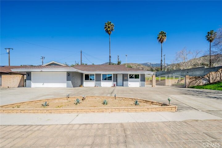 Property Photo: 1160 Sonora Street CA 92404