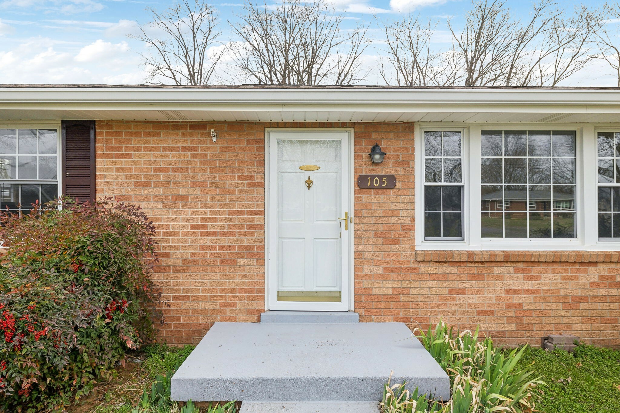 Property Photo: 105 McArthur Dr TN 37138
