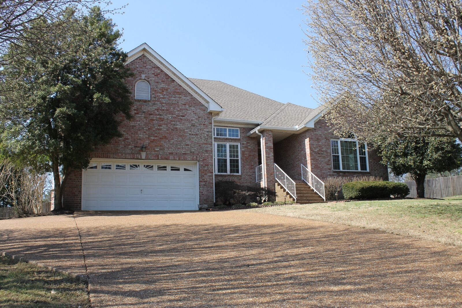 Property Photo: 816 Loretta Dr TN 37072
