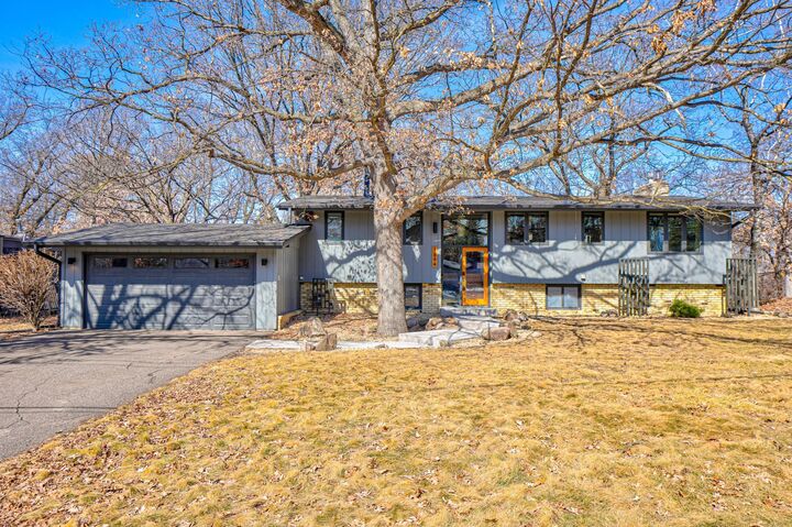 1644 Oak Avenue  Arden Hills MN 55112 photo