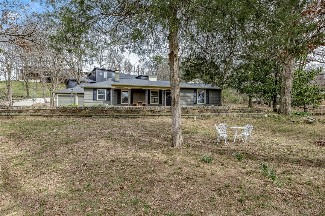500 N Vinson Avenue  Fayetteville AR 72701 photo
