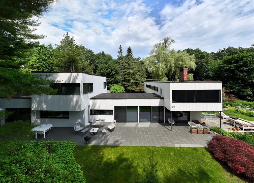Property Photo:  6 Moon Hill Road  MA 02421 