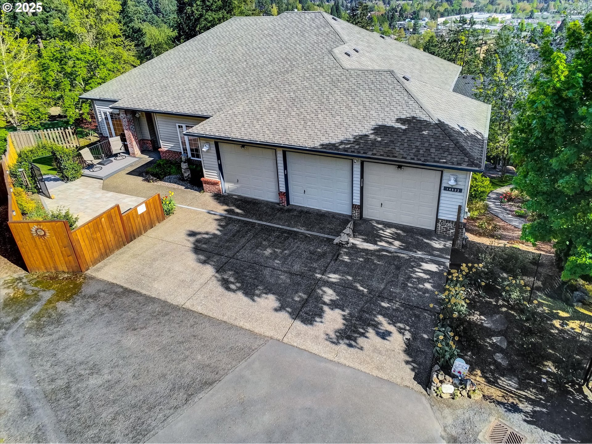 14822 SW 117th Pl  Tigard OR 97224 photo